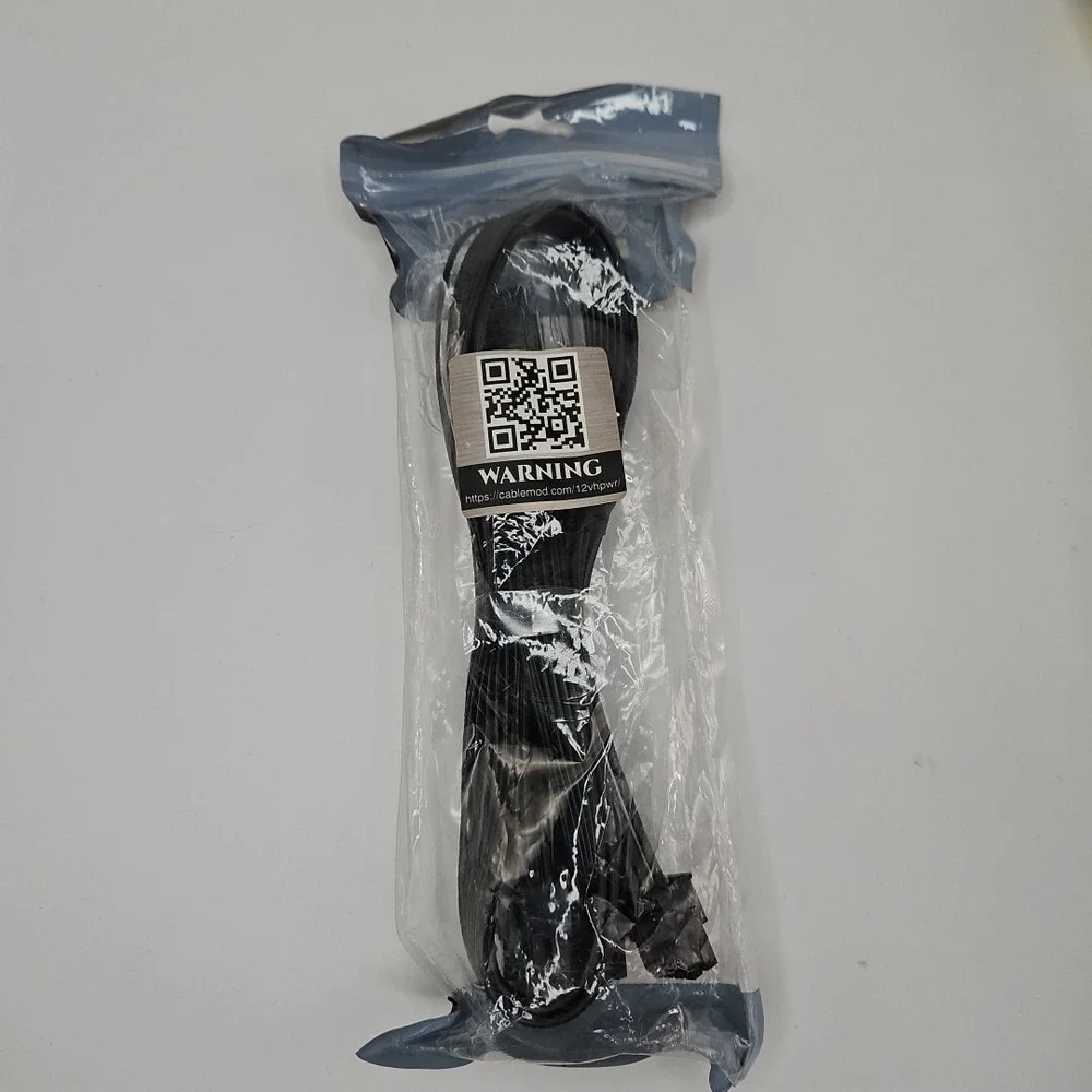 cablemod c series 12VHPWR PCI-e Cable 16p to 4 X 8p